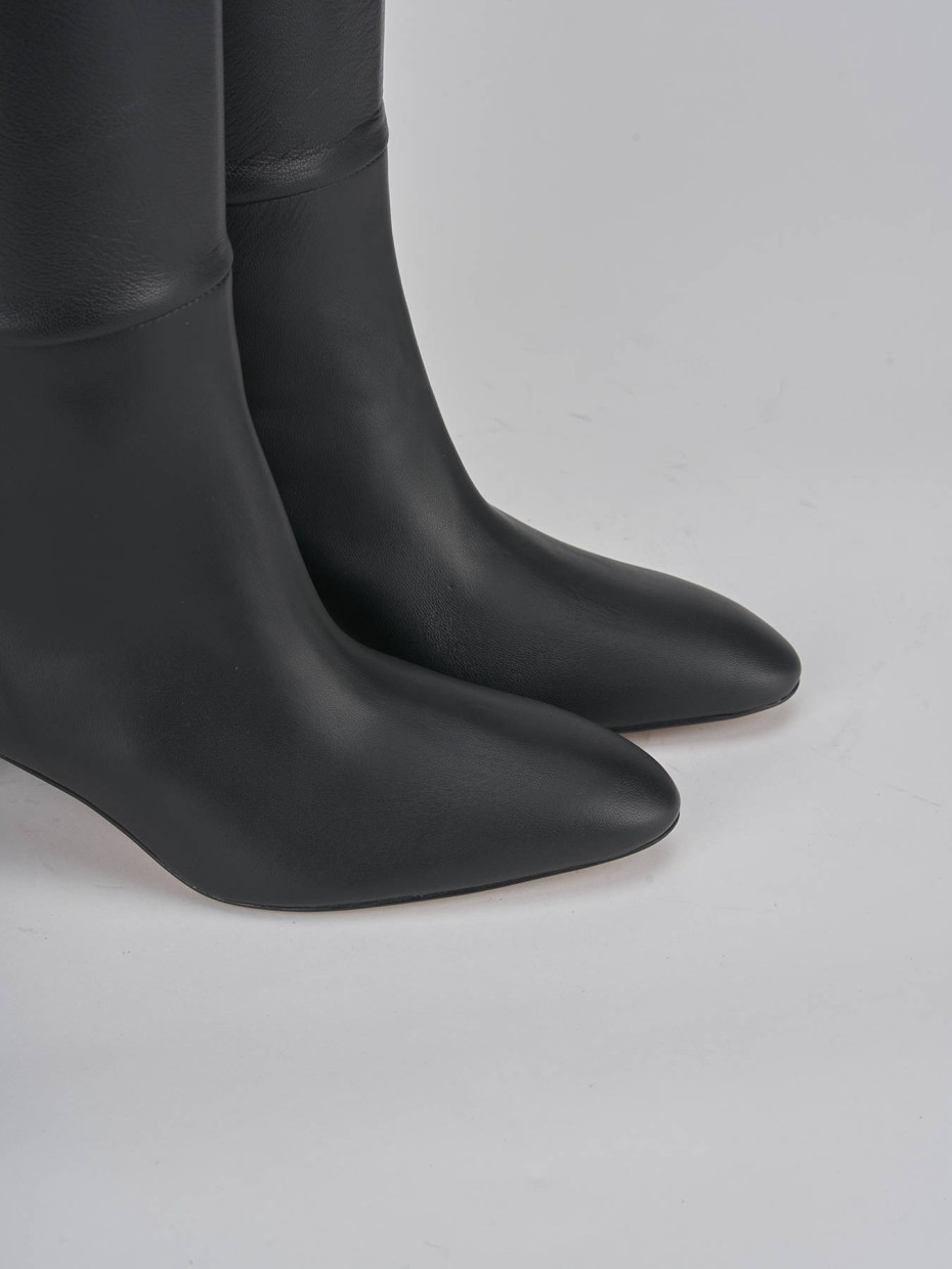 Stivali tacco 5cm pelle nero