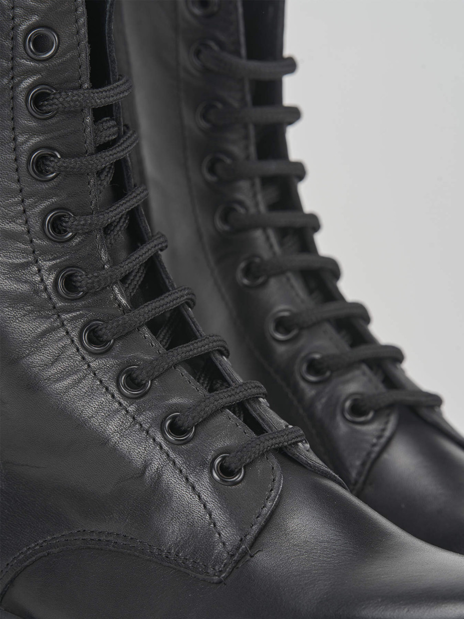 Combat boots heel 2 cm black leather