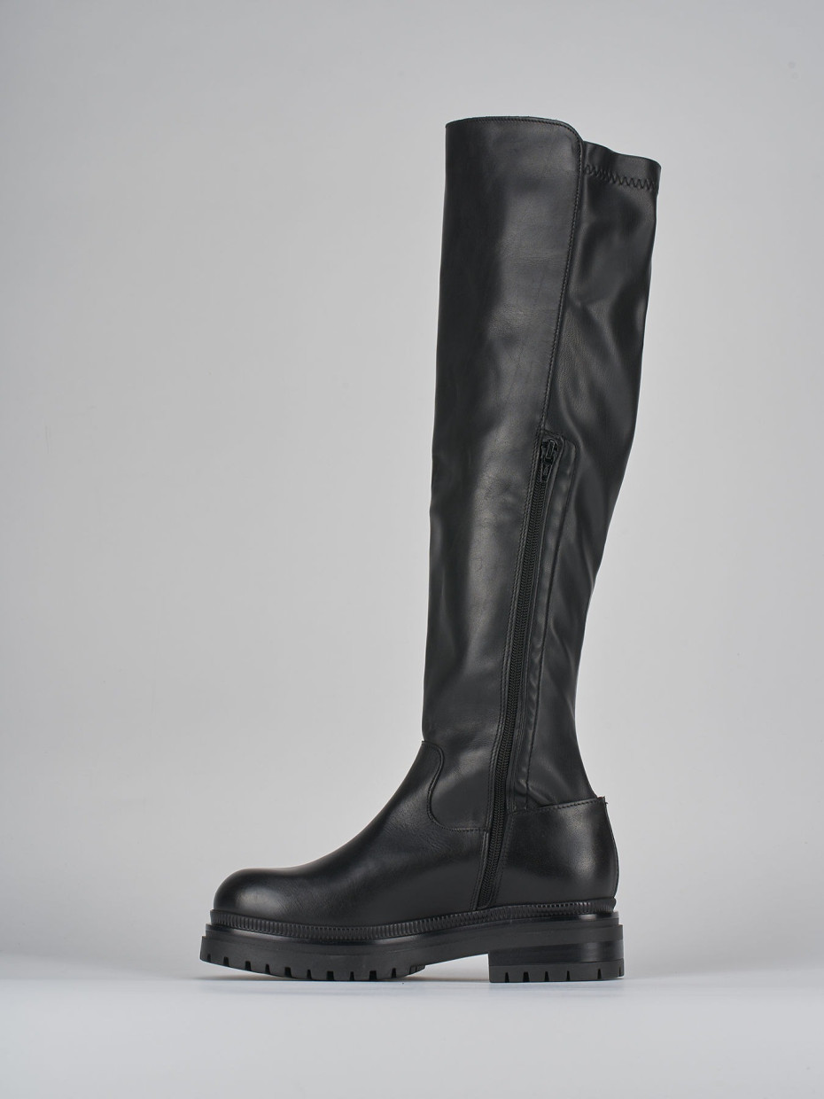 Low heel boots heel 3 cm black leather