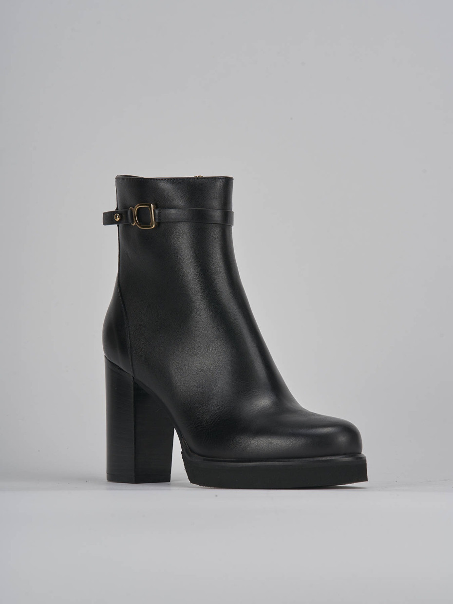 Acne orbit boots store