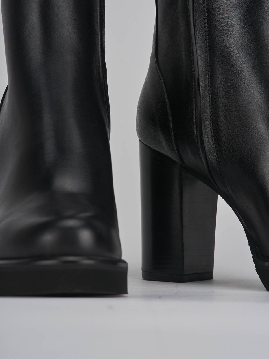Laletta store leather bootie