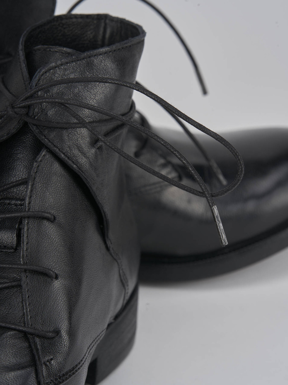 Combat boots heel 1 cm black leather