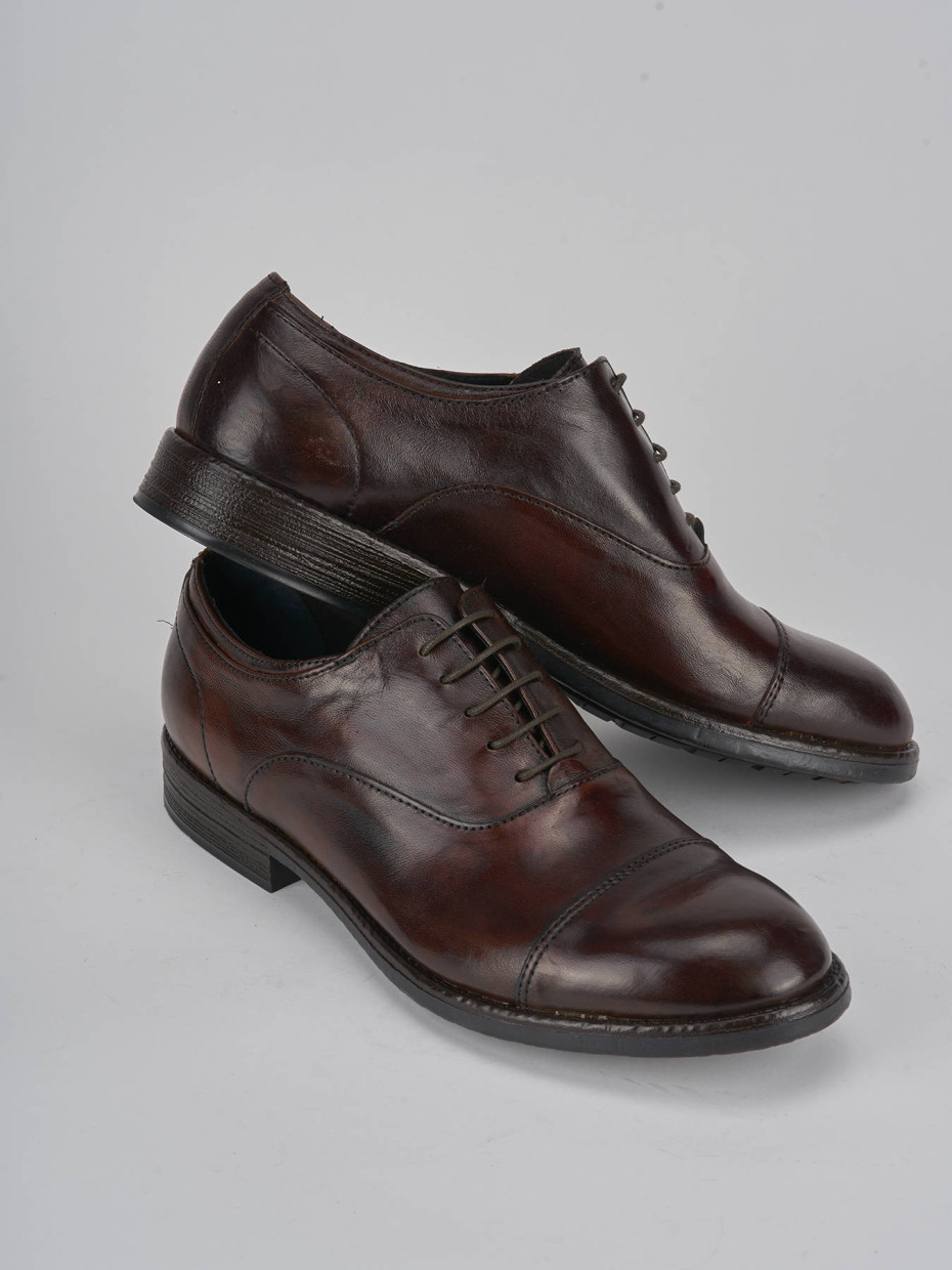 Lace-up shoes brown leather