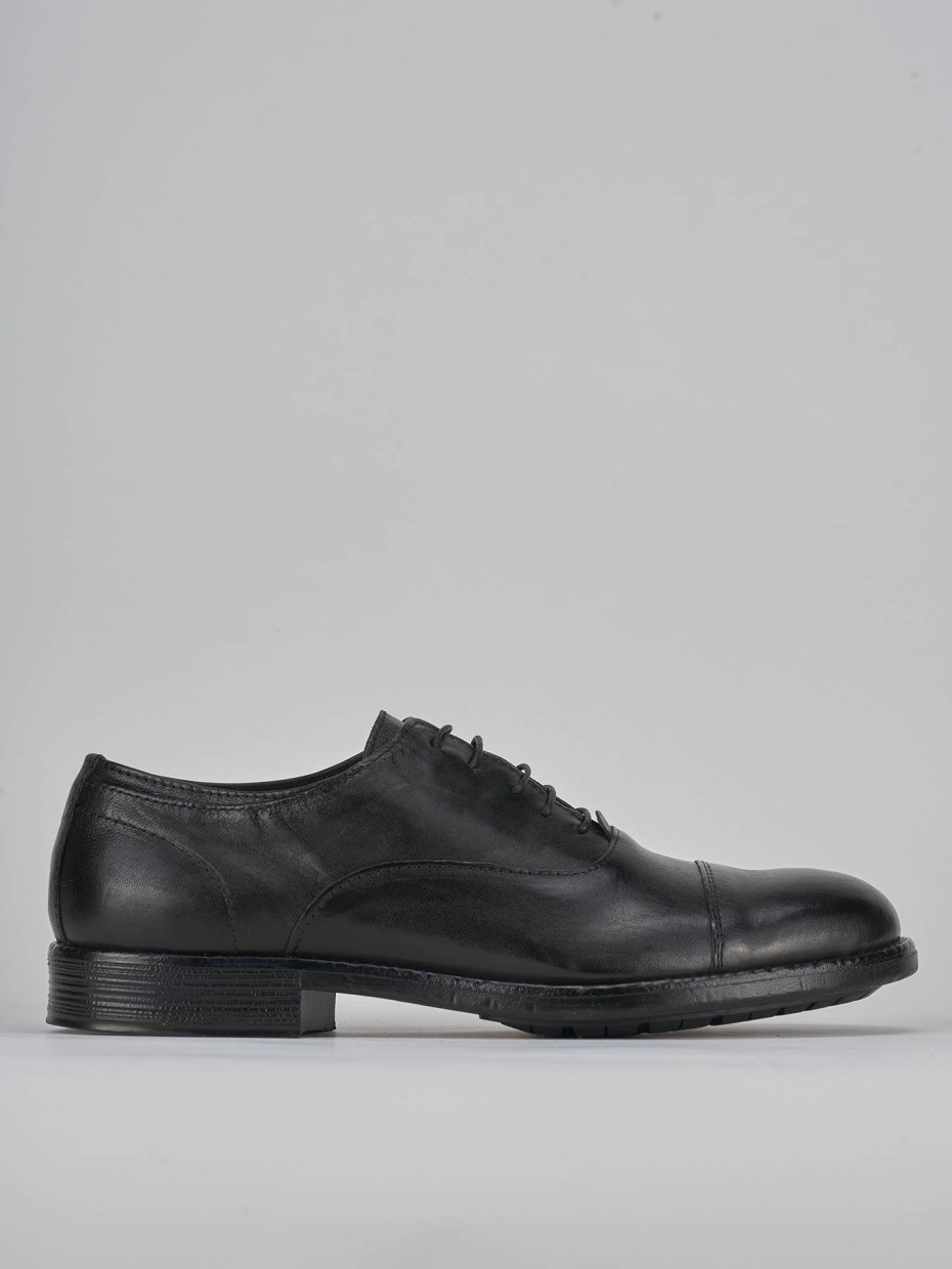 Lace-up shoes black leather