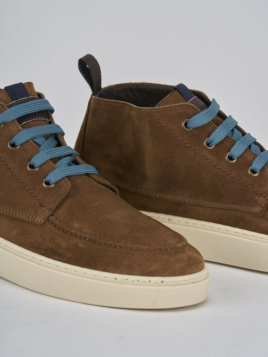 Anfibi camoscio marrone Barca Stores