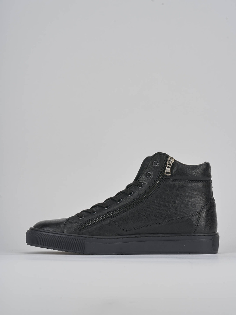 Sneakers black leather