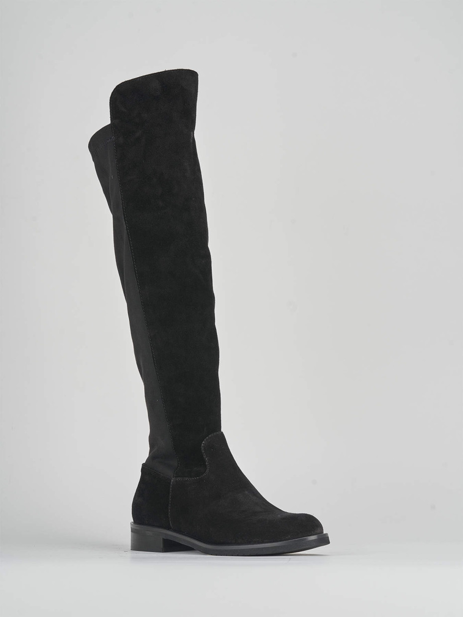 Black suede 2024 low heel boots