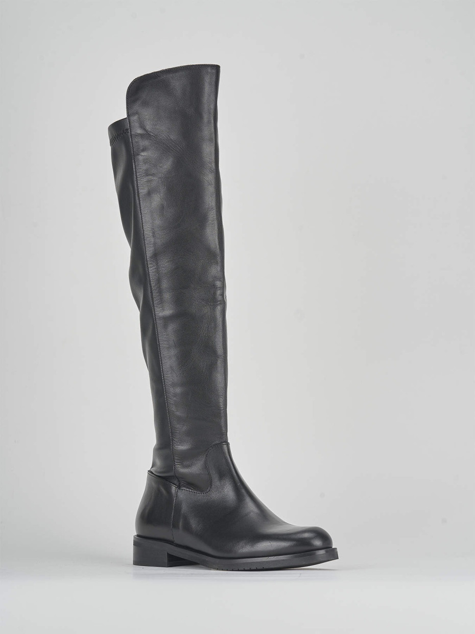 Low heel boots heel 2 cm black leather