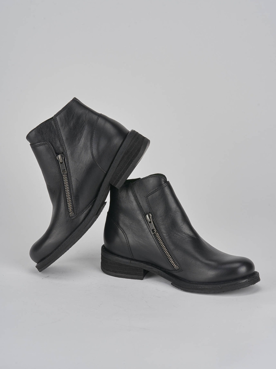 Low heel ankle boots heel 2 cm black leather