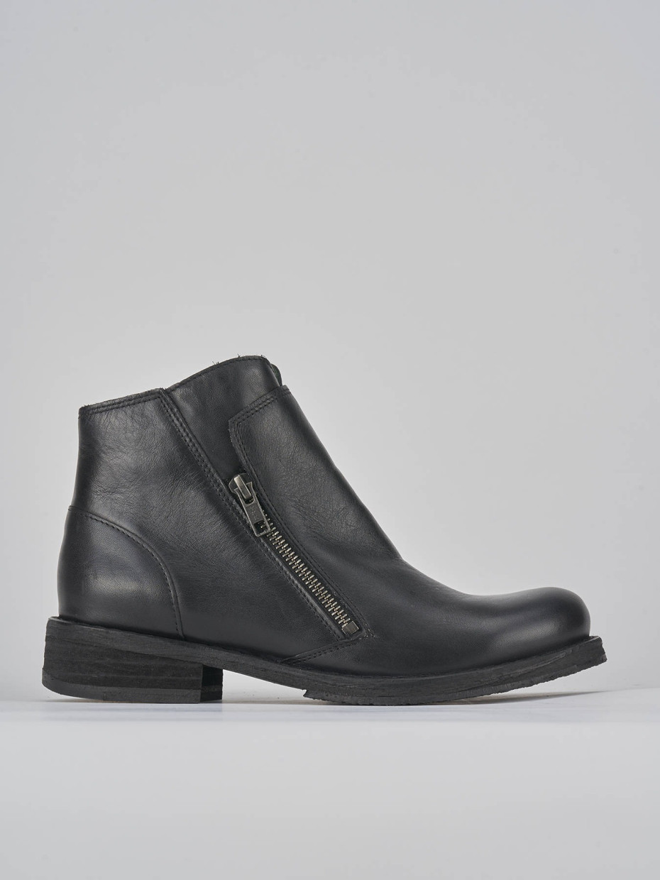 Low heel ankle boots heel 2 cm black leather