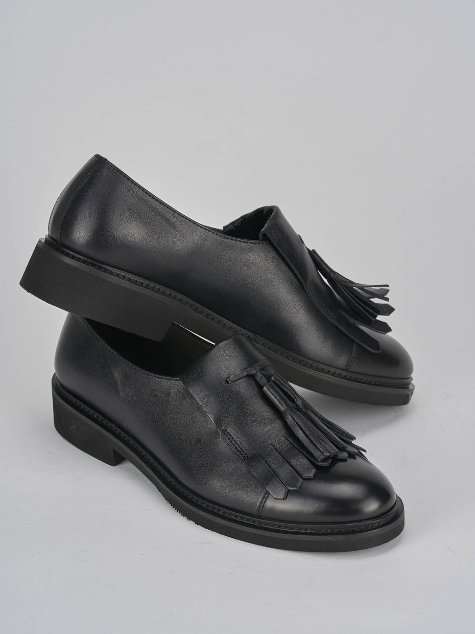 Lace-up shoes heel 2 cm black leather