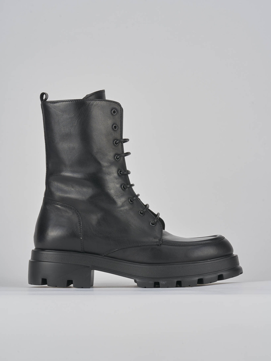 Combat boots heel 2 cm black leather