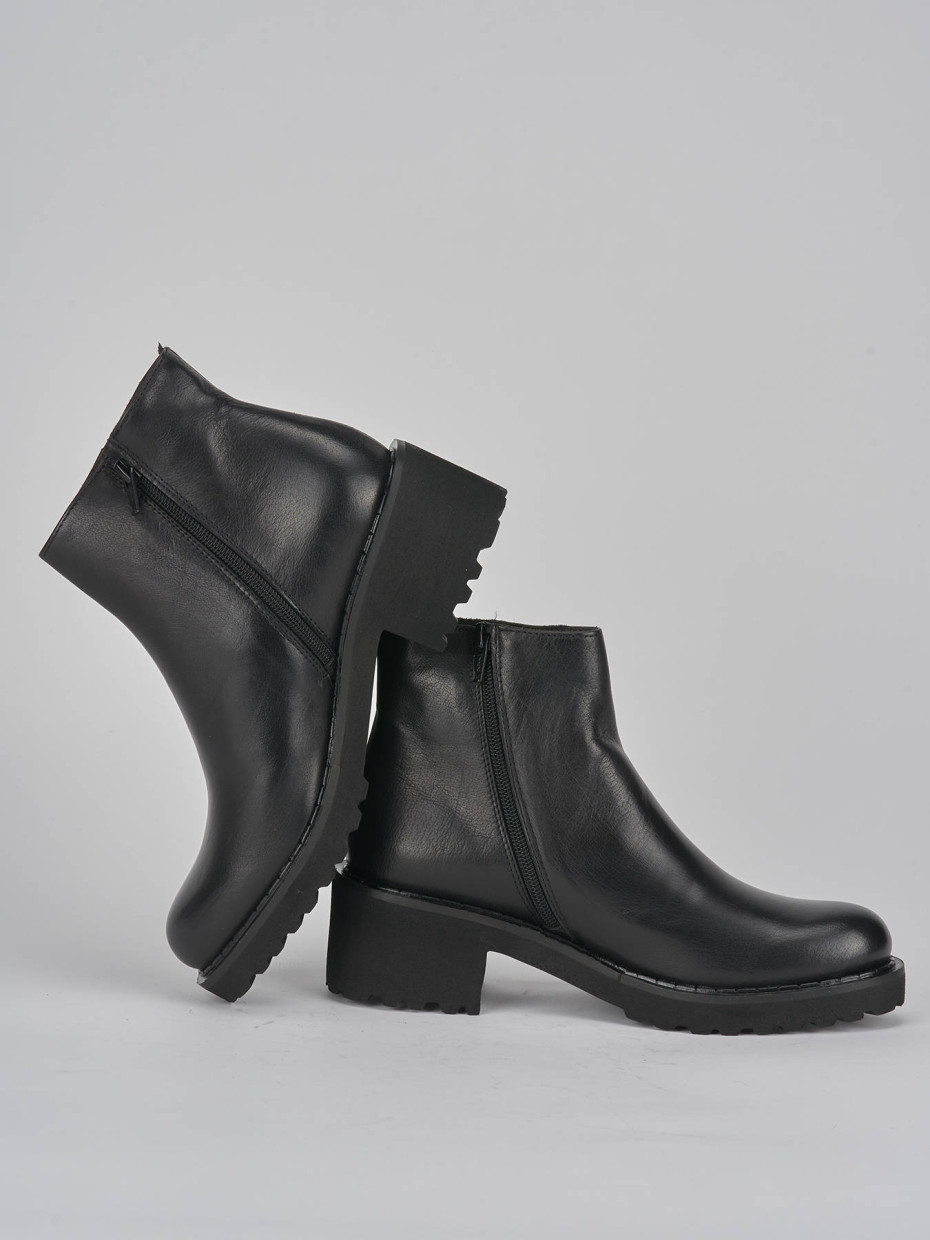 High heel ankle boots heel 5 cm black leather