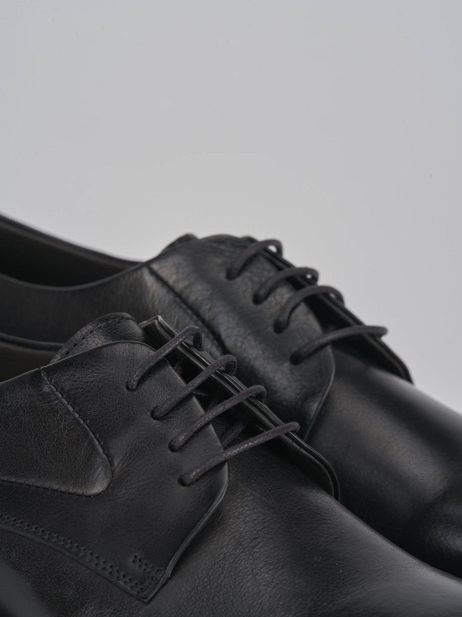 Lace-up shoes heel 2 cm black leather