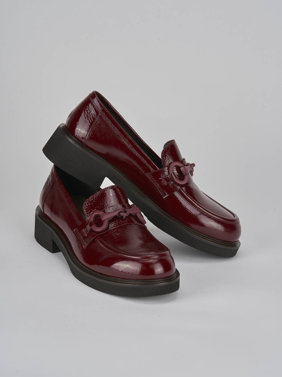 Loafers heel 3 cm bordeaux patent