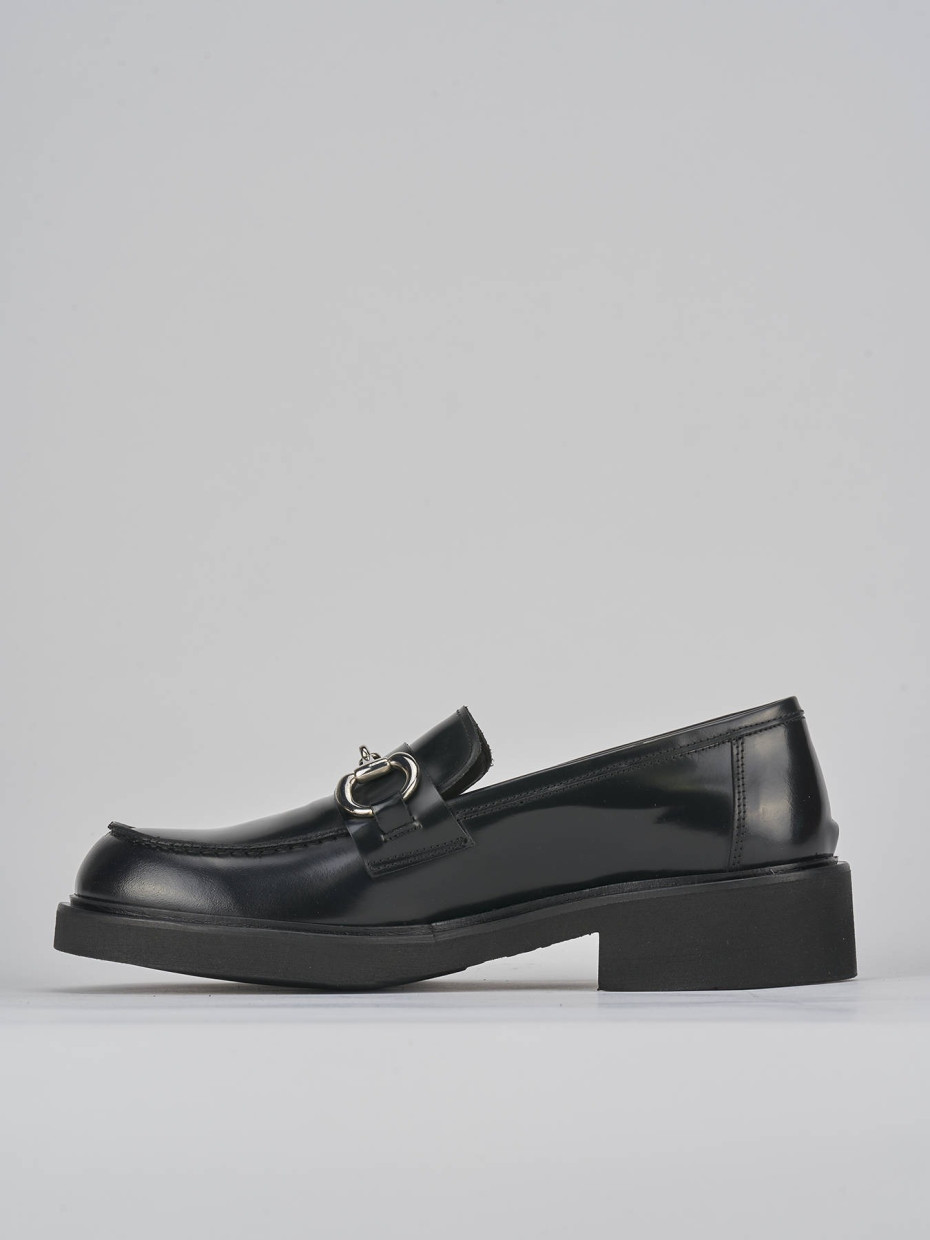 Loafers heel 3 cm black leather