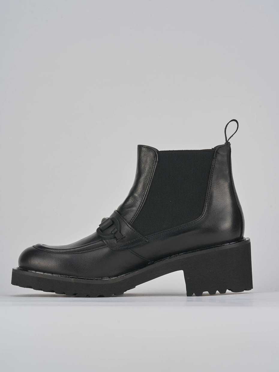 High heel ankle boots heel 5 cm black leather