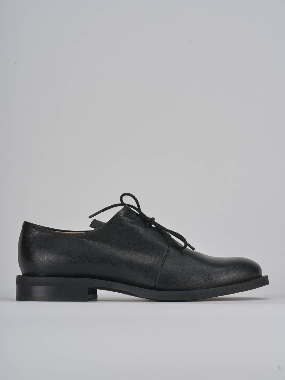 Lace-up shoes heel 2 cm black leather