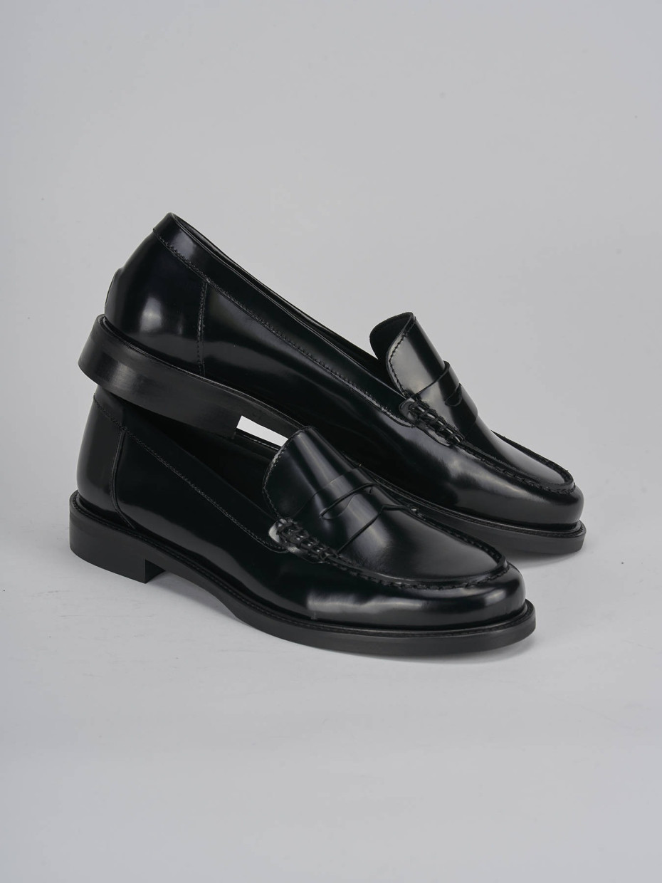 Loafers heel 2 cm black leather