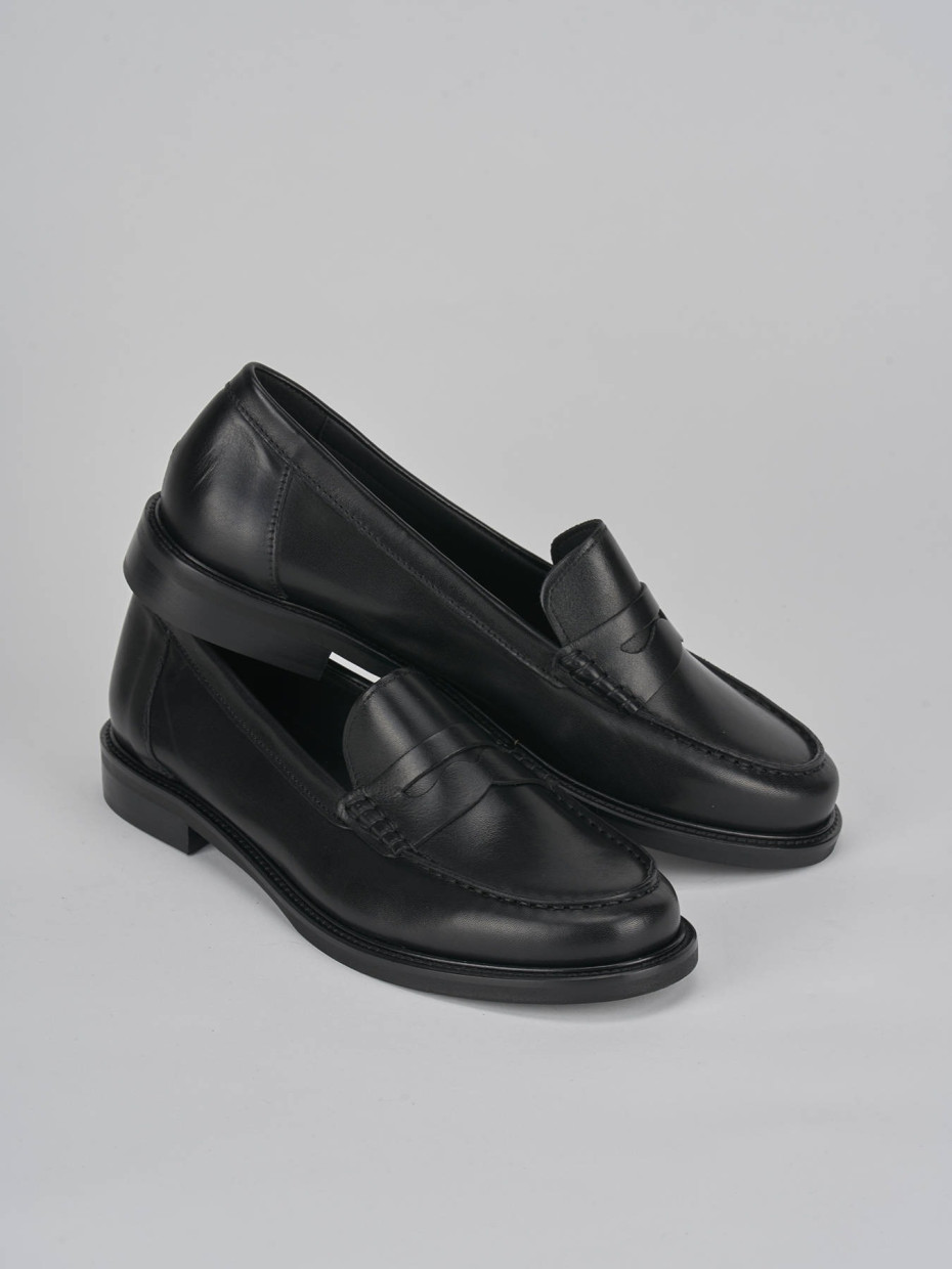 Loafers heel 2 cm black leather