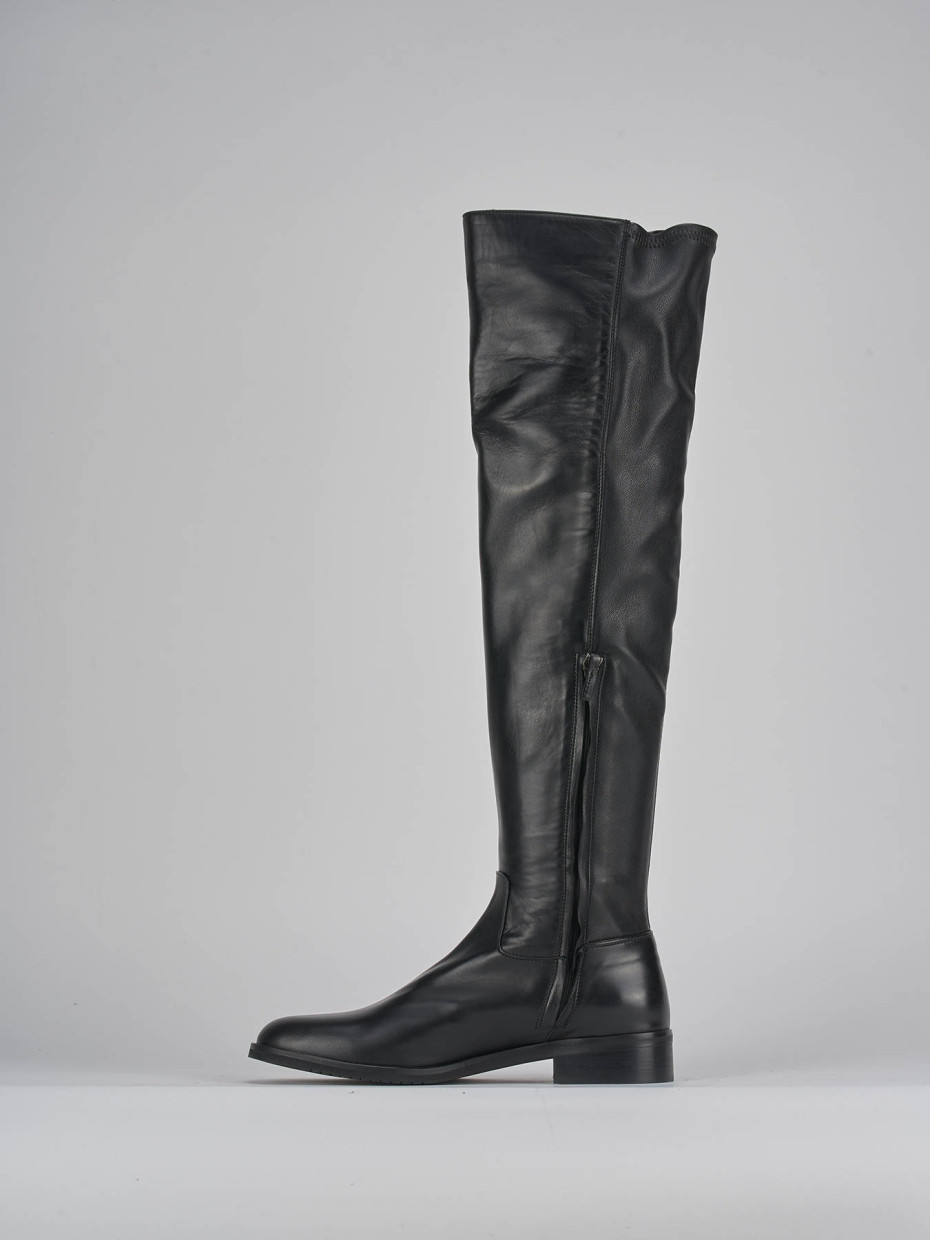 Low heel boots heel 2 cm black leather