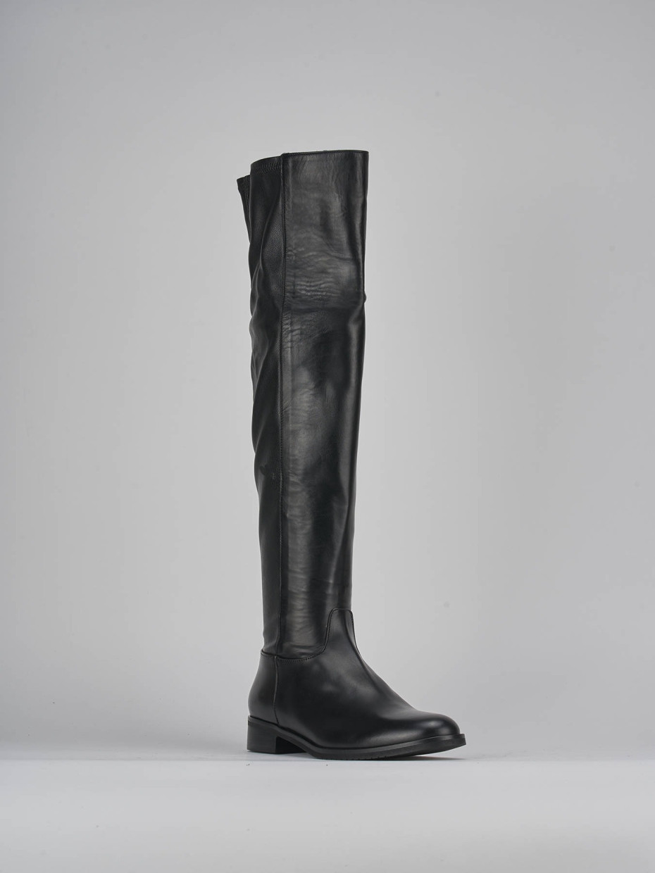 Low heel boots heel 2 cm black leather