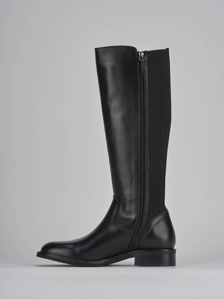 Low heel boots heel 3 cm black leather