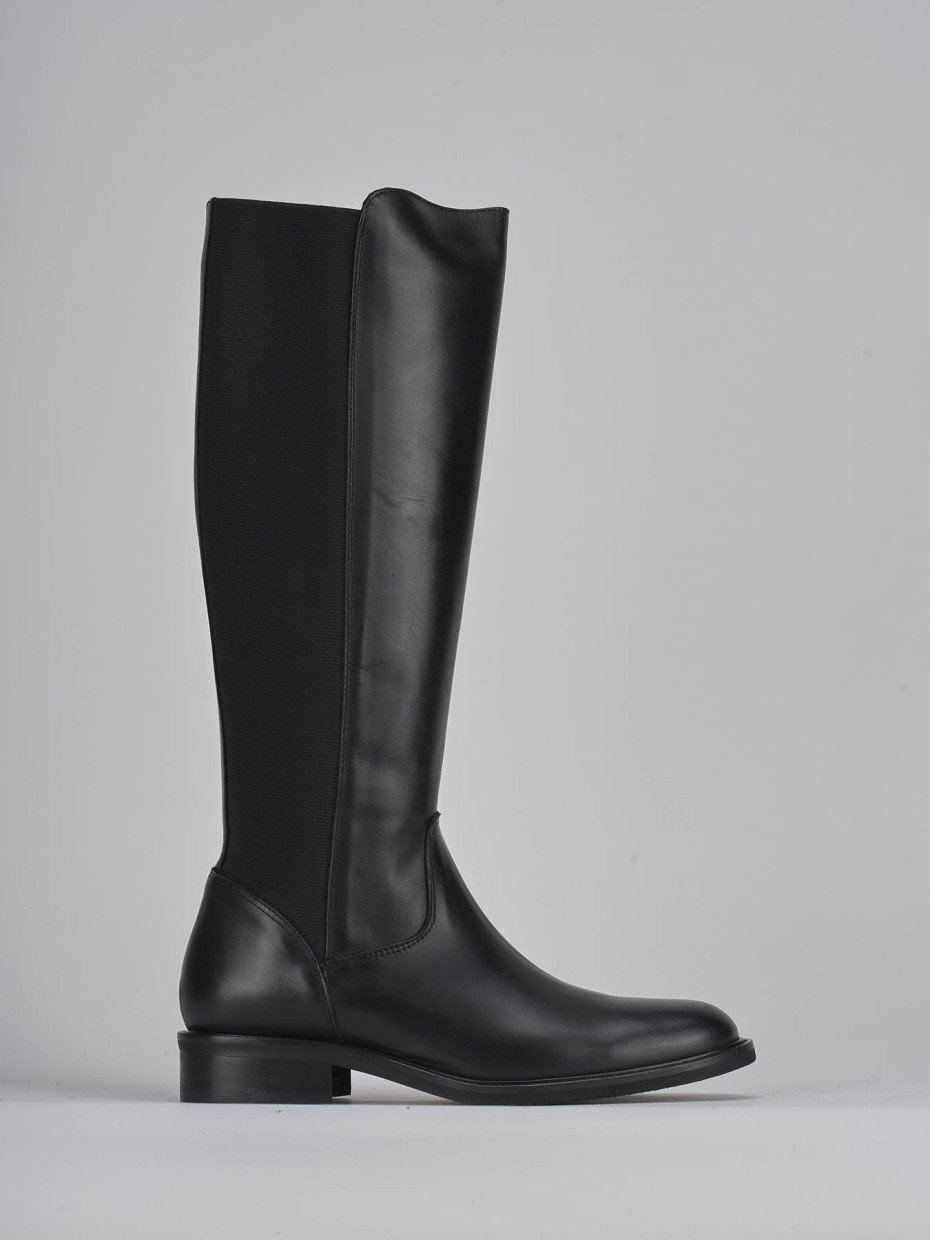 Low heel boots heel 3 cm black leather