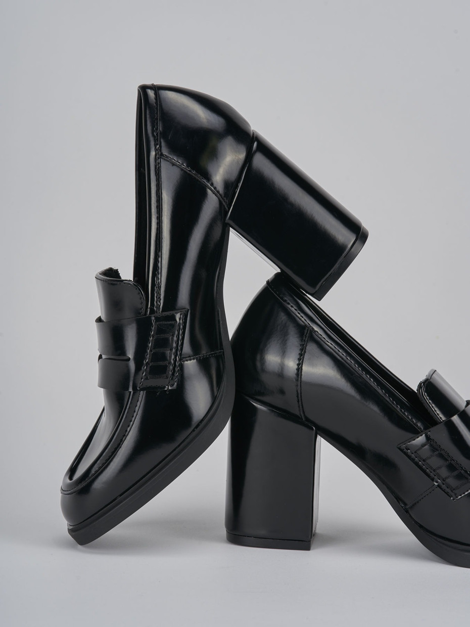 Loafers heel 7 cm black leather