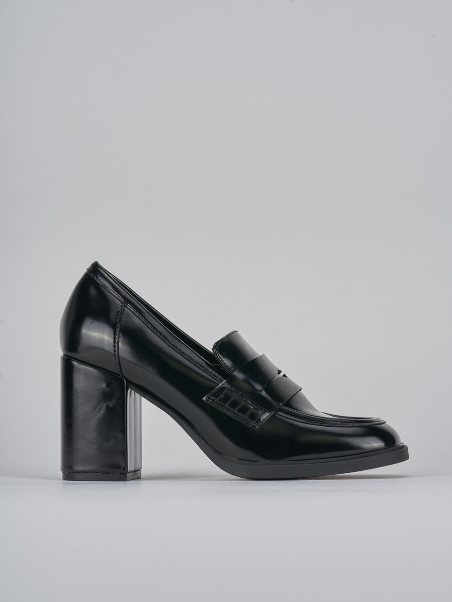 Loafers heel 7 cm black leather