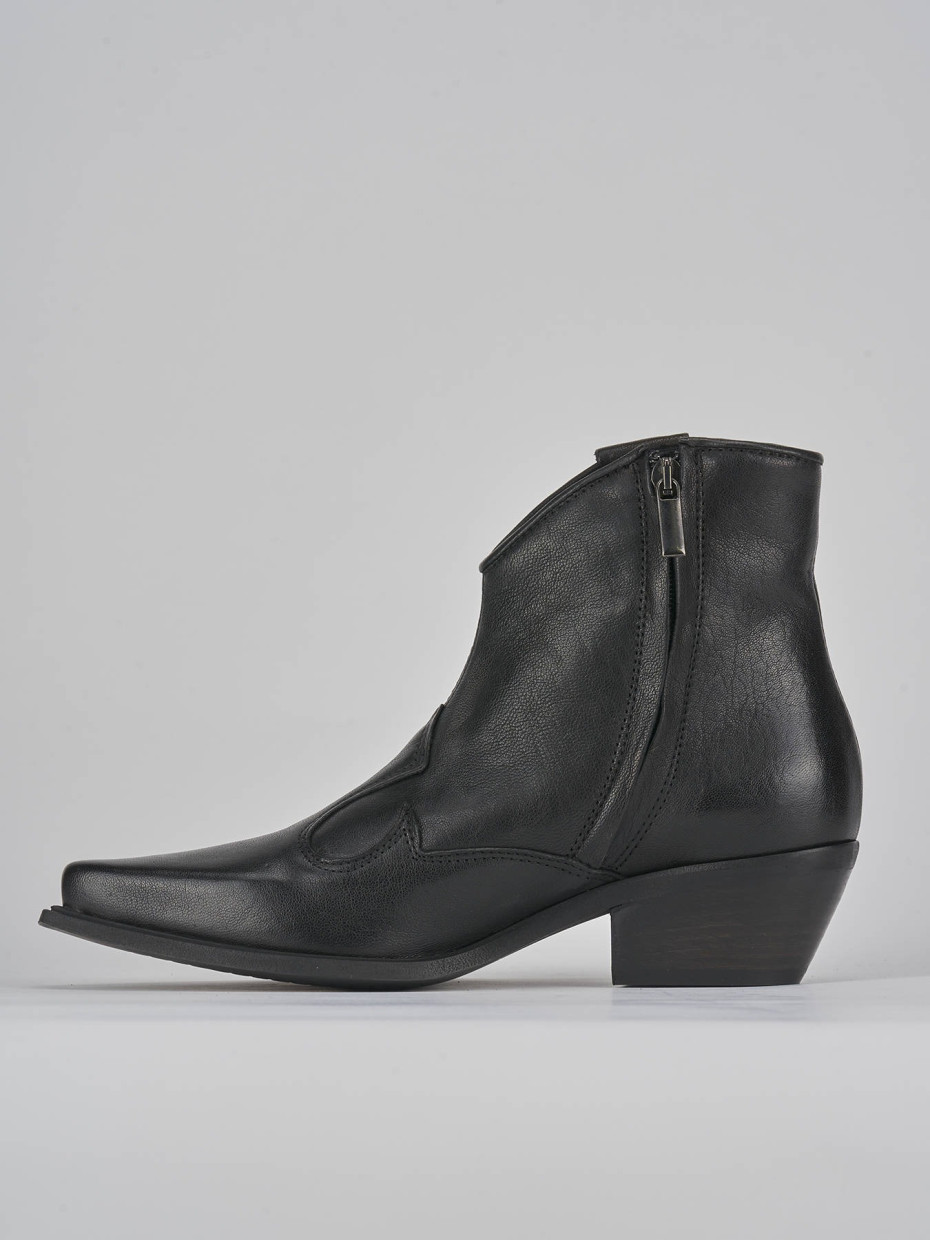 Low heel ankle boots heel 2 cm black leather