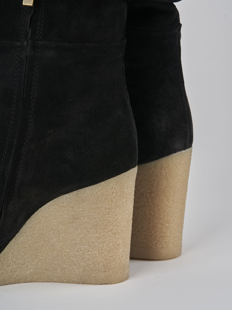 High heel ankle boots heel 8 cm black suede