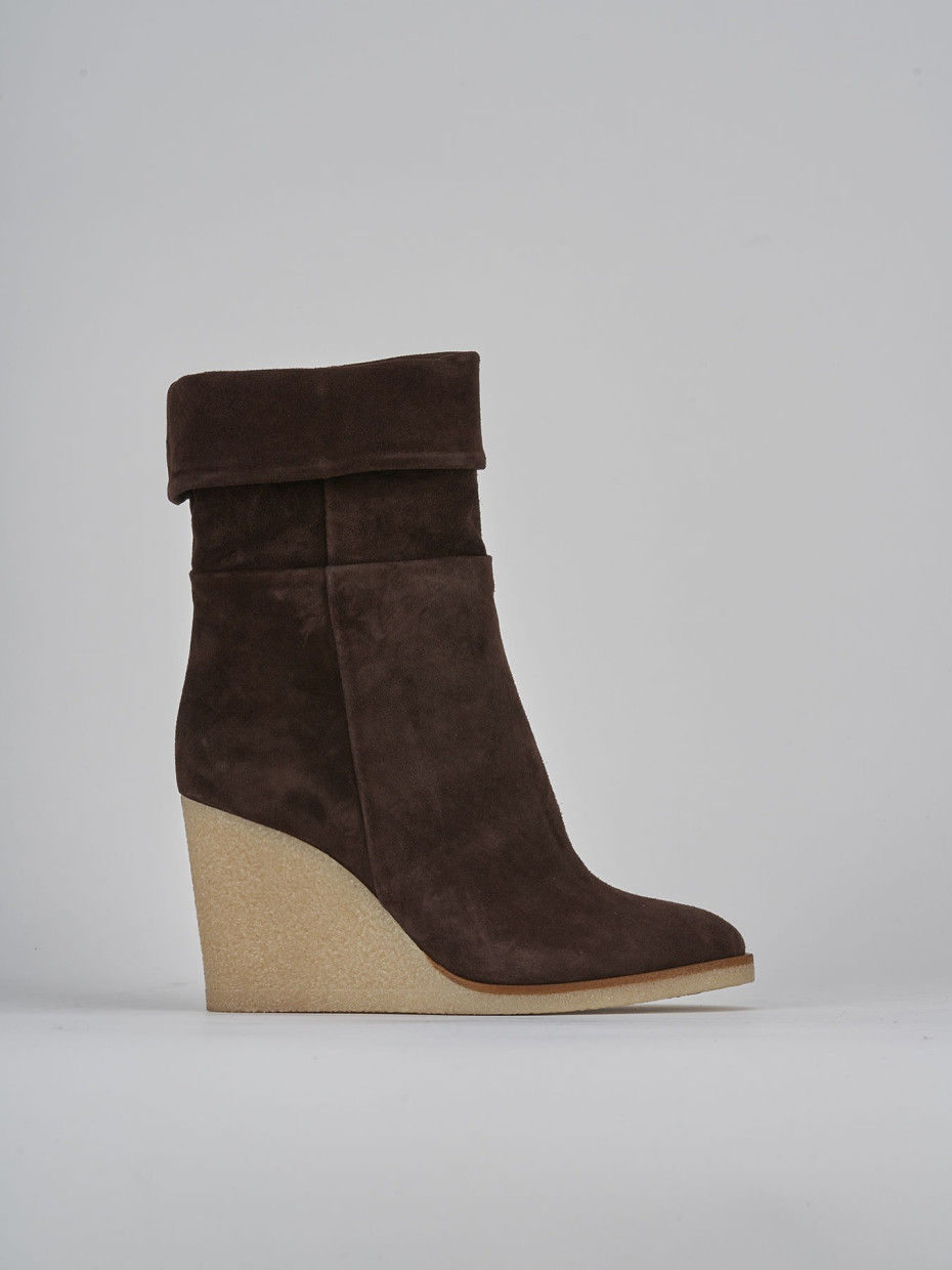 High heel ankle boots heel 8 cm dark brown suede