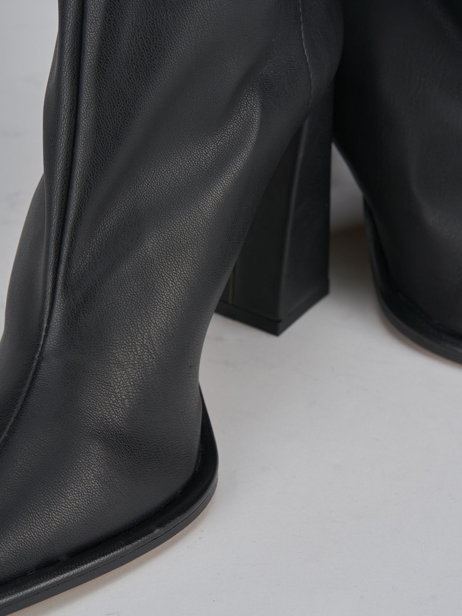 Stivali tacco 9cm pelle nero