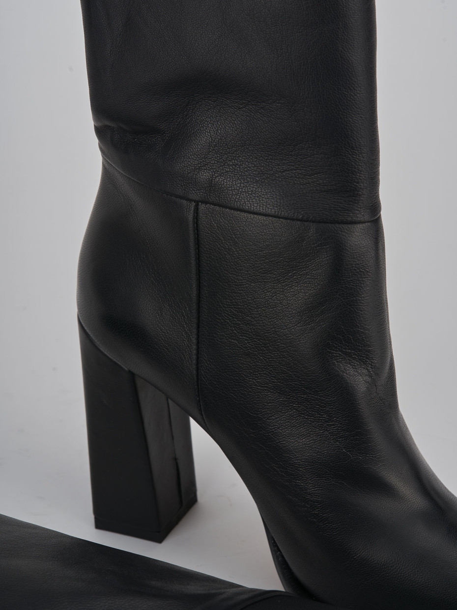 High heel boots heel 9 cm black leather