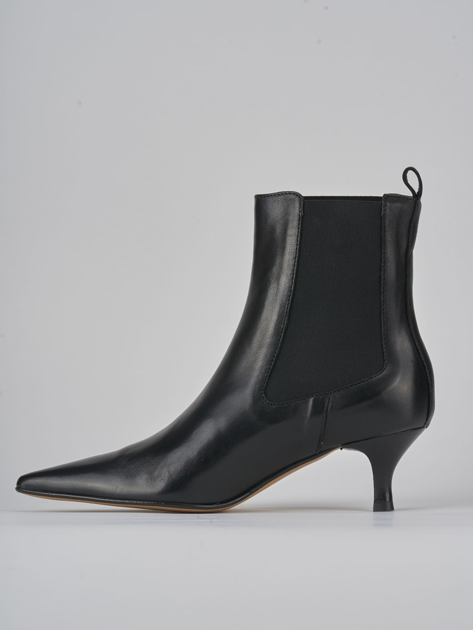 High heel ankle boots heel 5 cm black leather