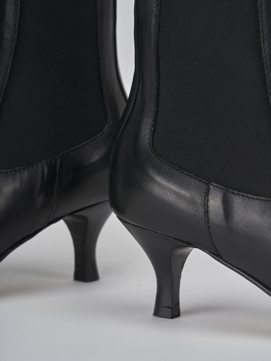 High heel ankle boots heel 5 cm black leather