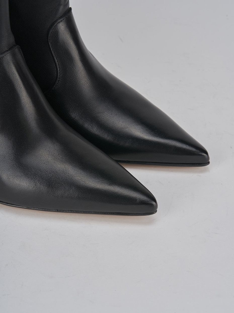 Stivali tacco 5cm pelle nero