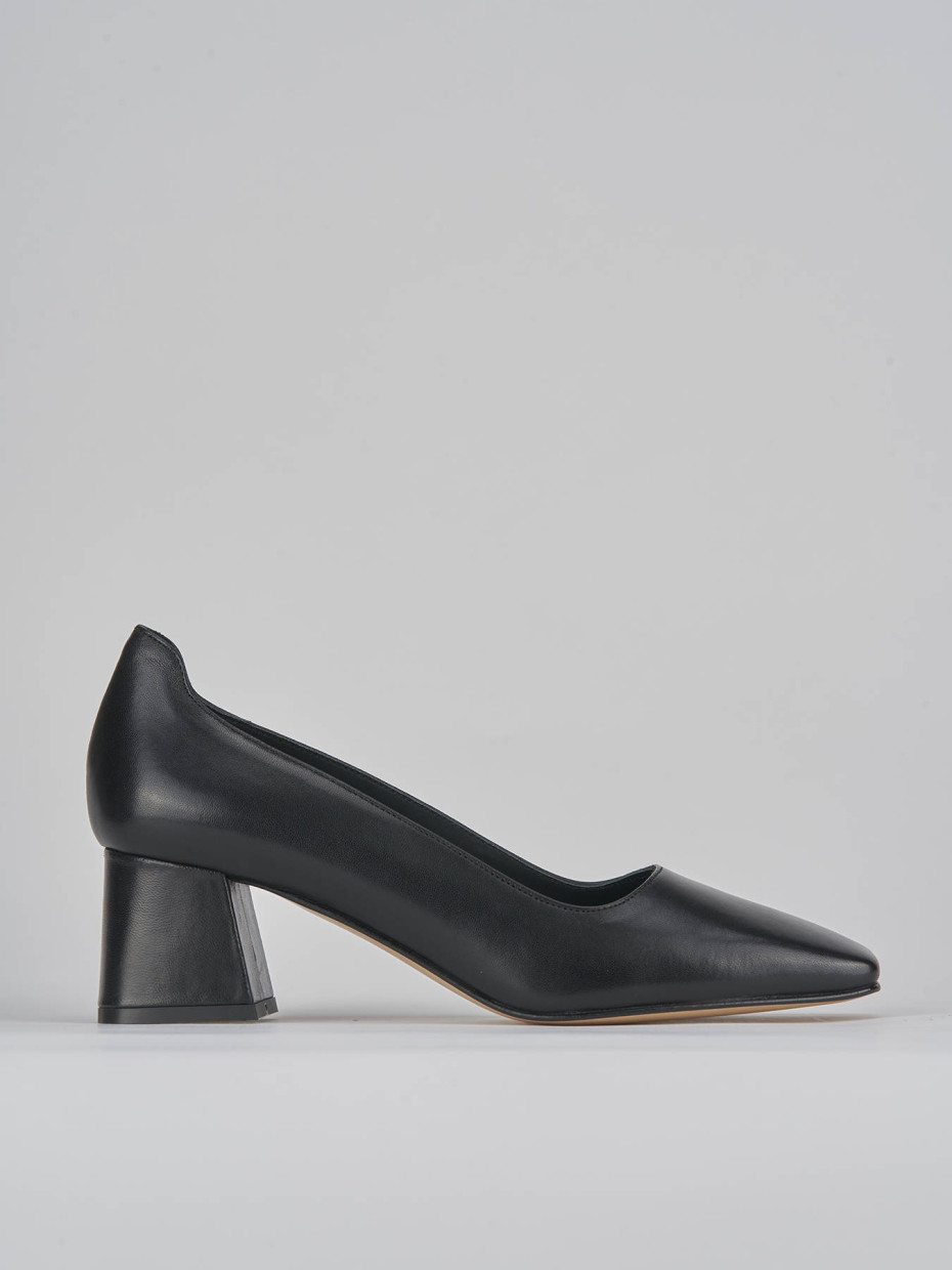 Pumps heel 5 cm black leather