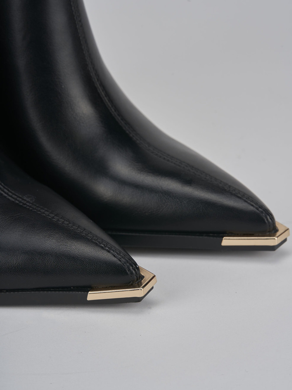 Stivaletti tacco 8cm pelle nero