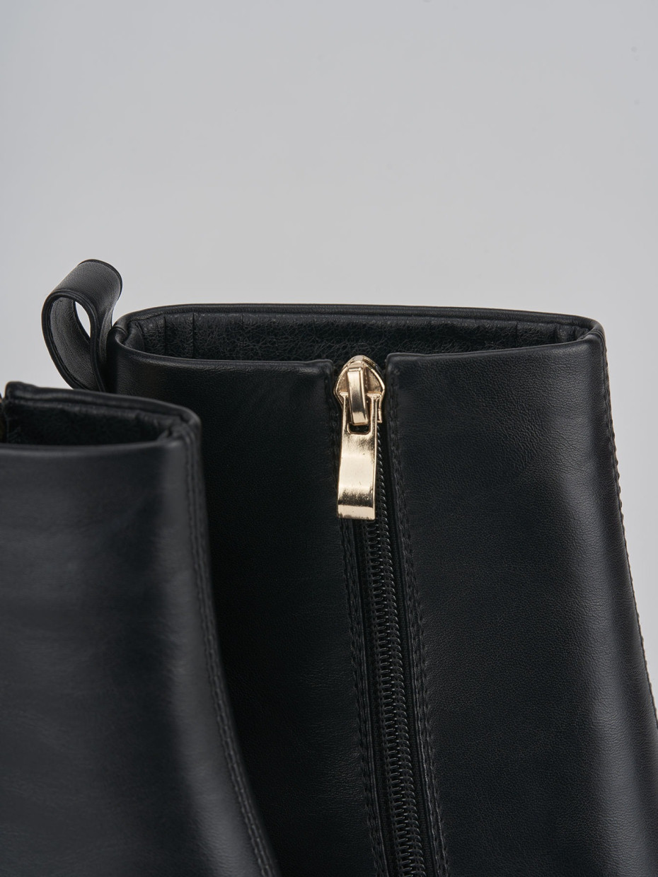 Stivaletti tacco 8cm pelle nero