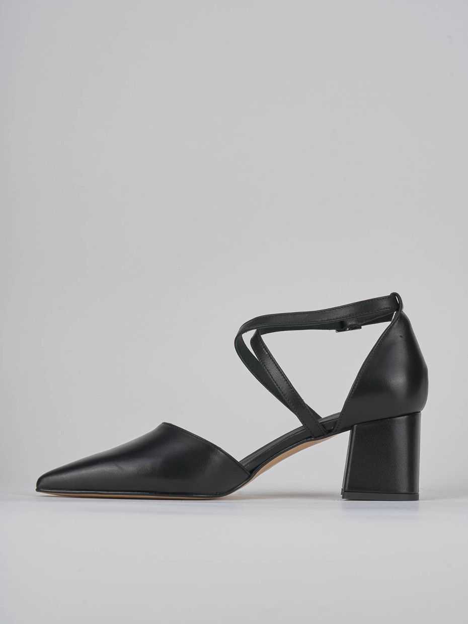 Pumps heel 5 cm black leather