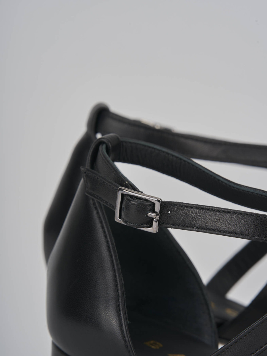 Pumps heel 5 cm black leather