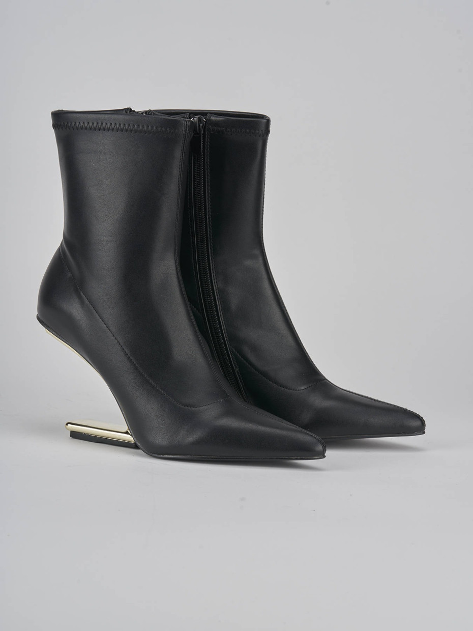 High heel ankle boots heel 7 cm black leather