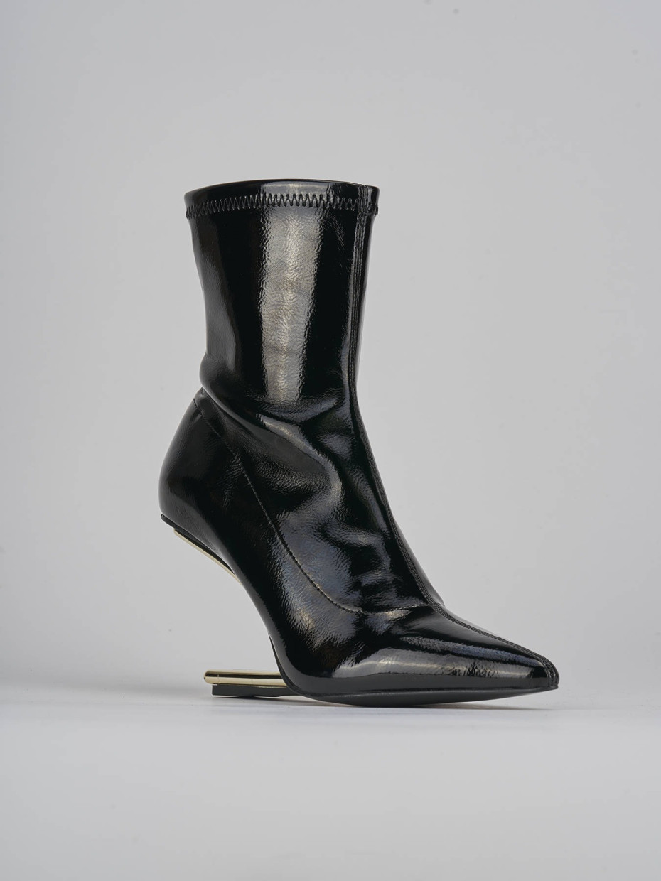 High heel ankle boots heel 7 cm black patent