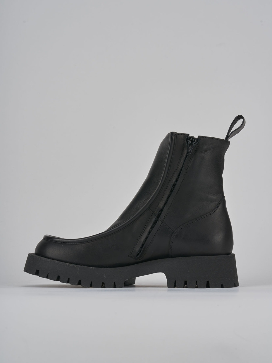 Stivaletto tacco 3 cm nero pelle