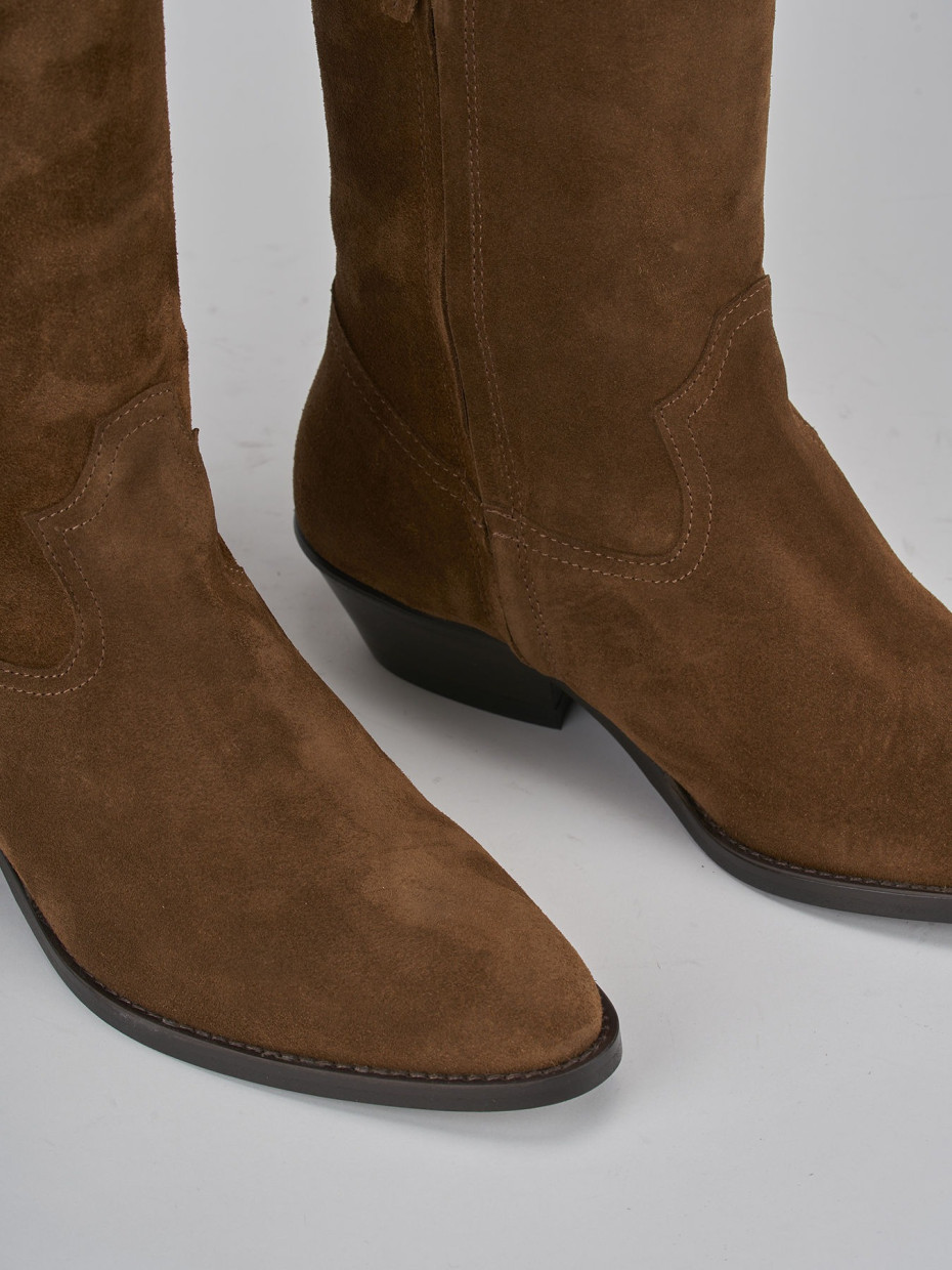 Low heel boots heel 4 cm brown suede