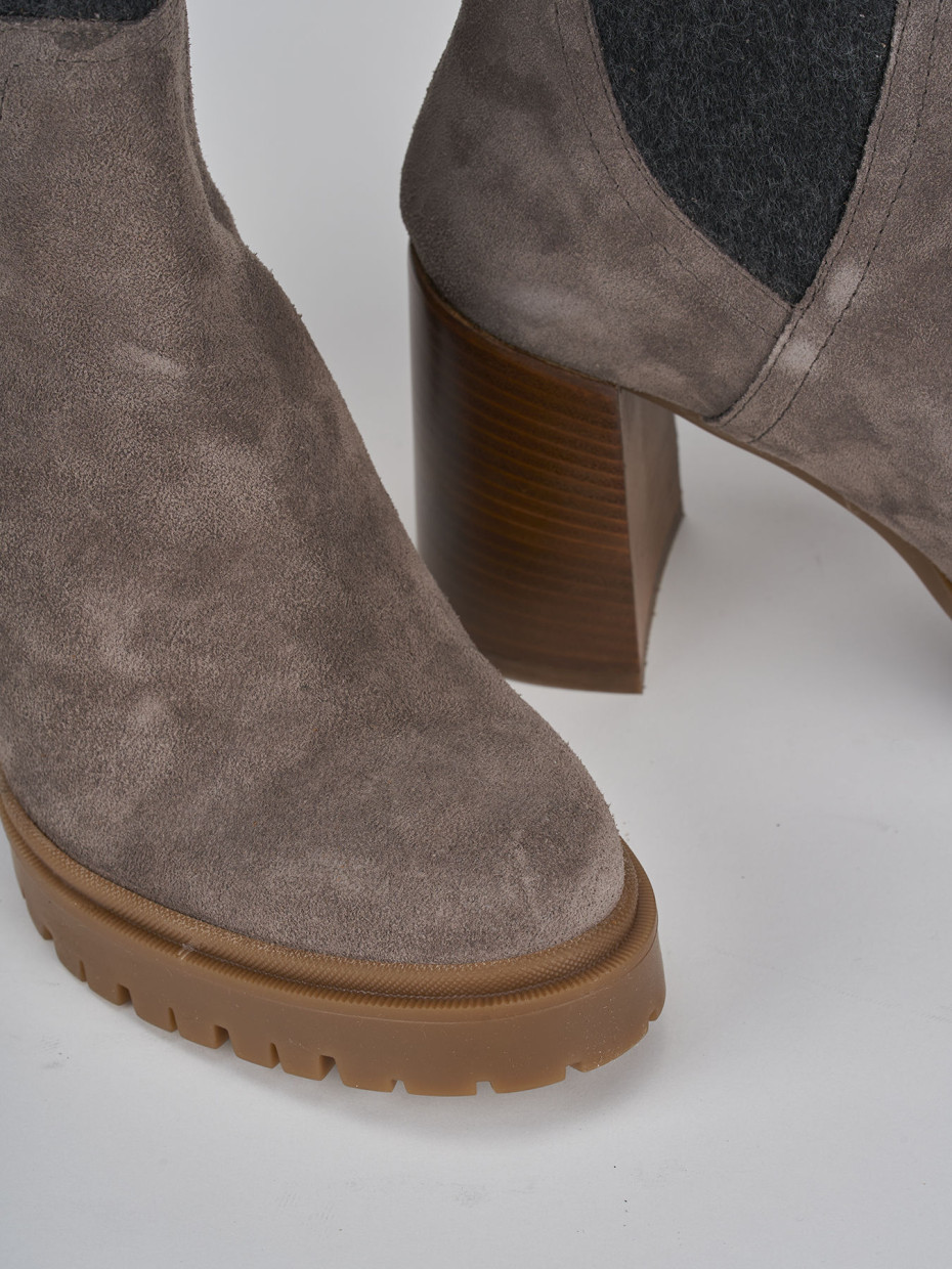 High heel ankle boots woman heel 9 cm grey suede Barca Stores