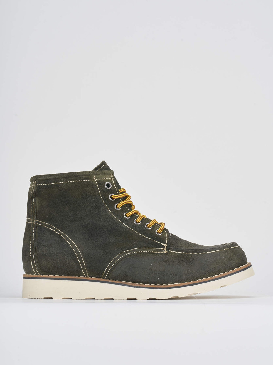 Combat boots green suede