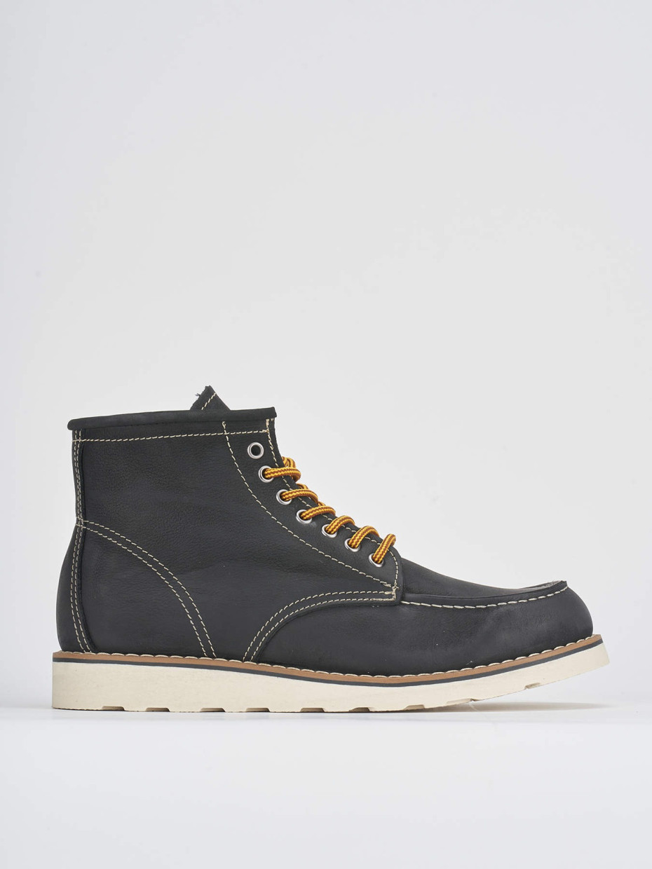 Combat boots black nabuk